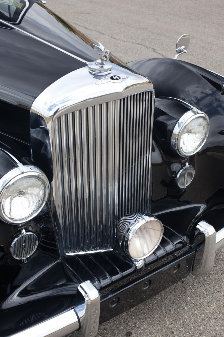  Bentley Mark VI Sports Saloon 1950 года  (фото 12 из 20)